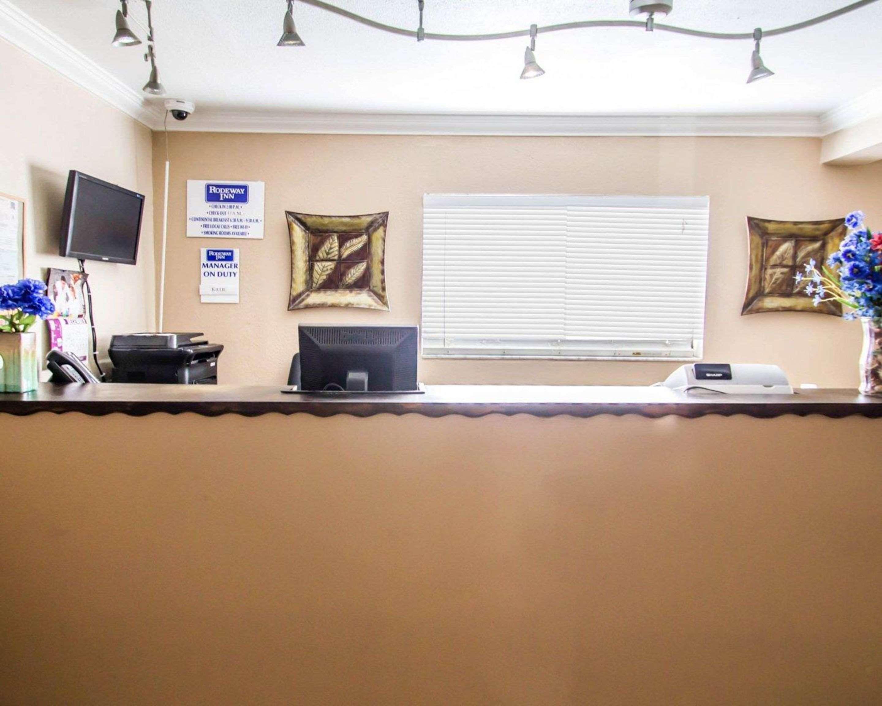 Rodeway Inn Forest City Ngoại thất bức ảnh