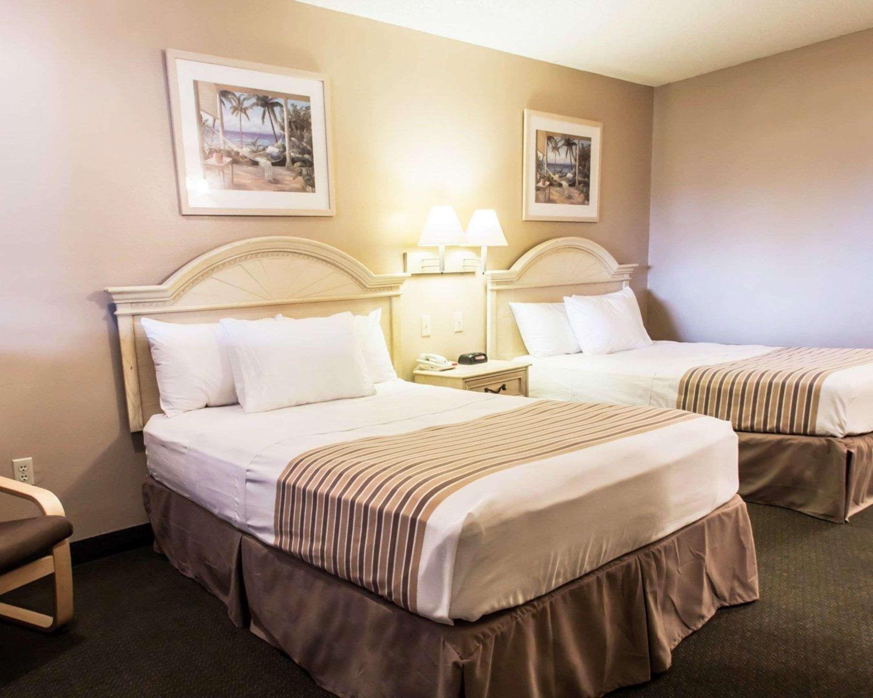 Rodeway Inn Forest City Ngoại thất bức ảnh