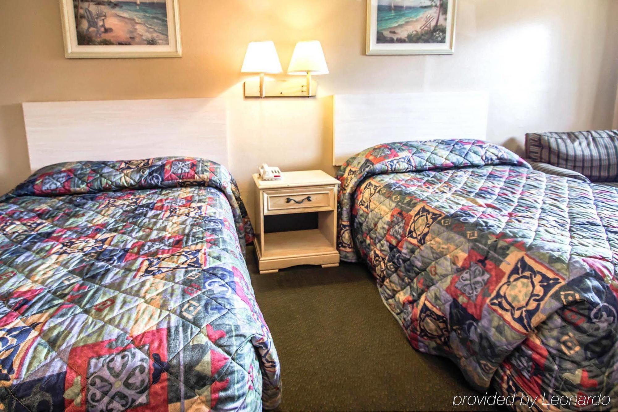Rodeway Inn Forest City Ngoại thất bức ảnh