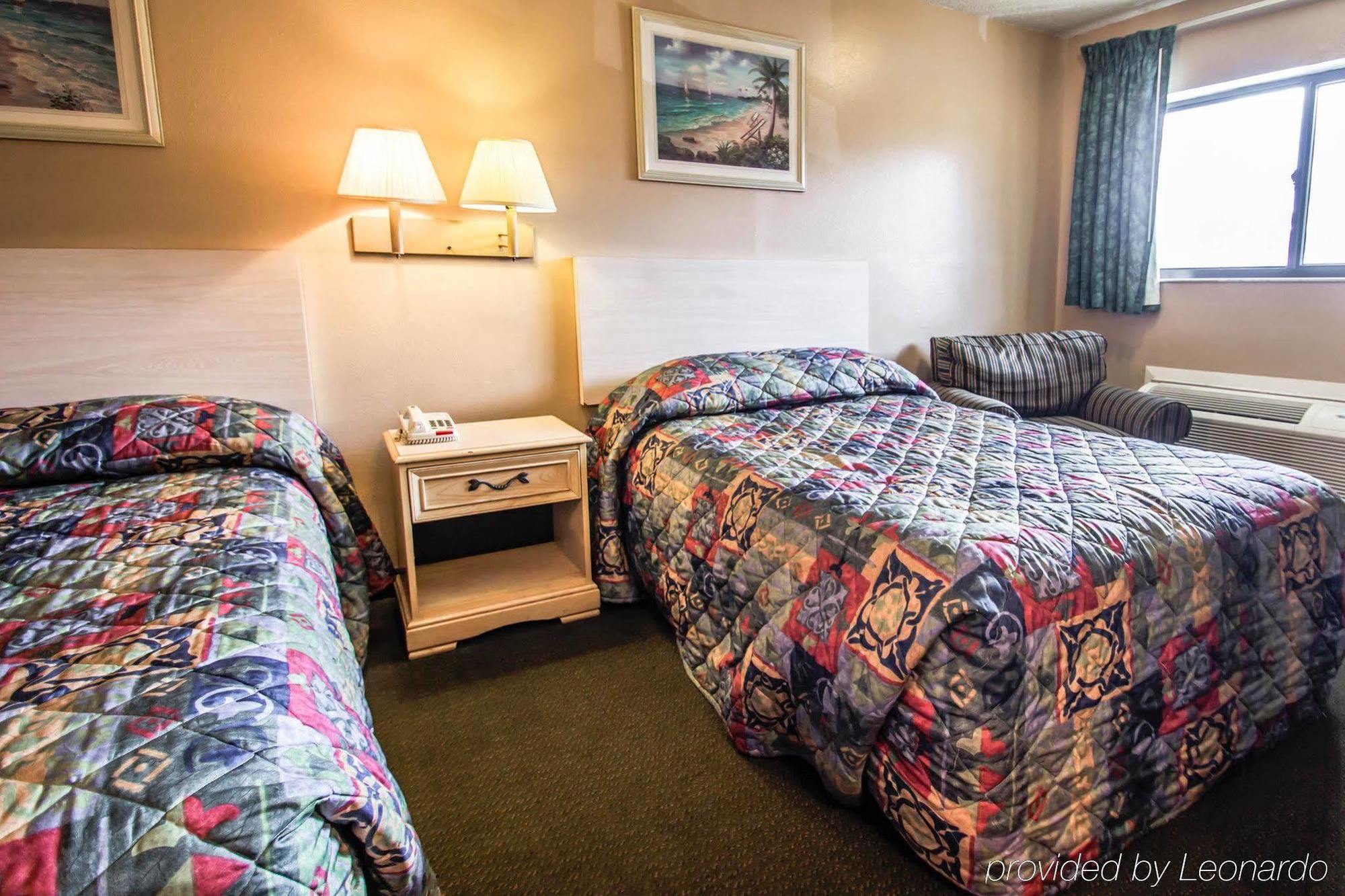 Rodeway Inn Forest City Ngoại thất bức ảnh