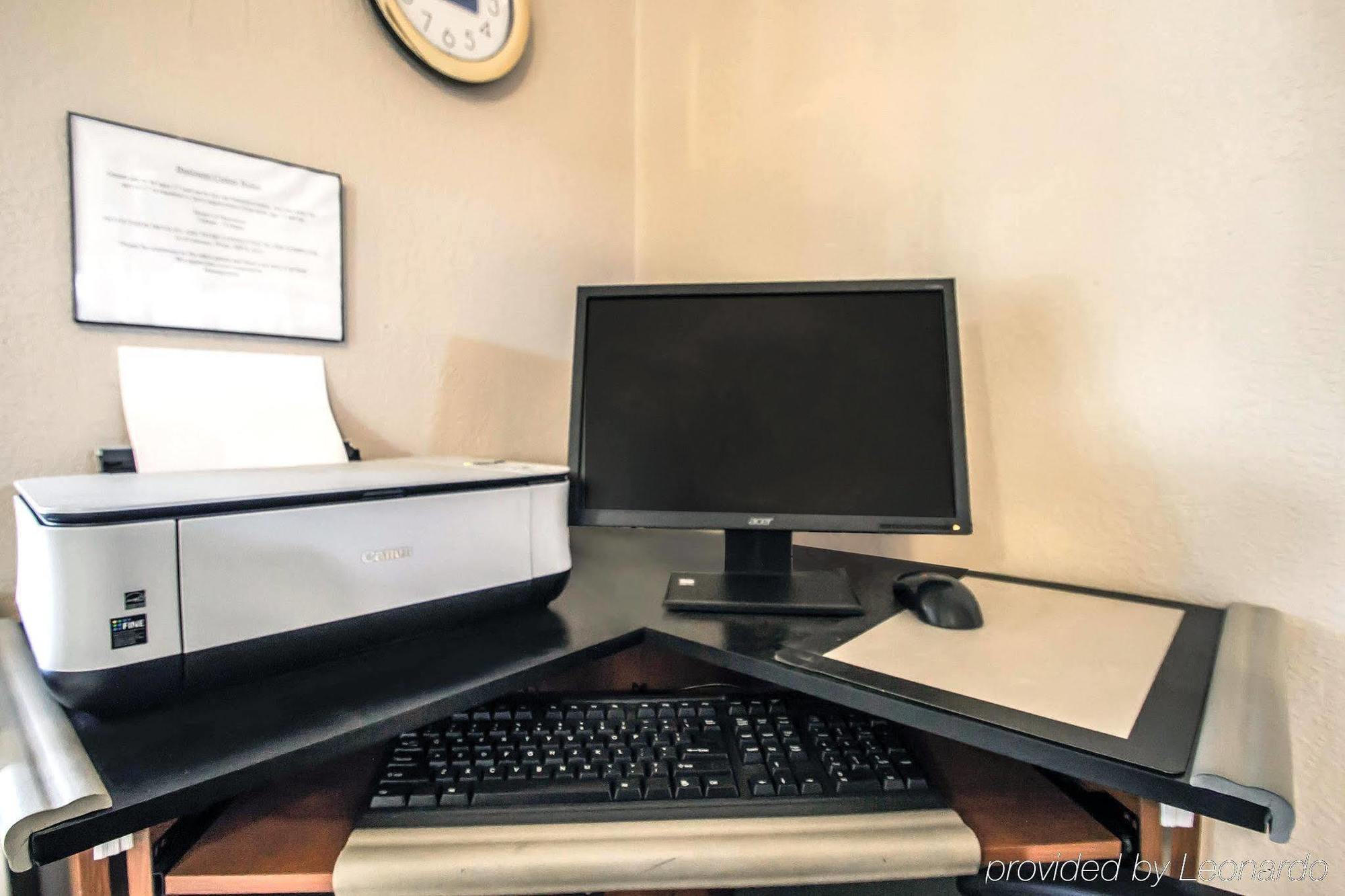 Rodeway Inn Forest City Ngoại thất bức ảnh